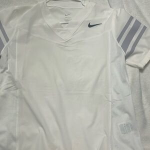 Never been wore just got it didn’t like it